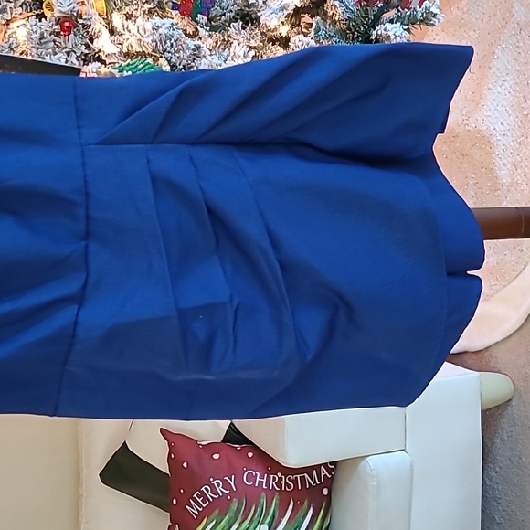 Short Jumper Dress - Picture 2 of 5